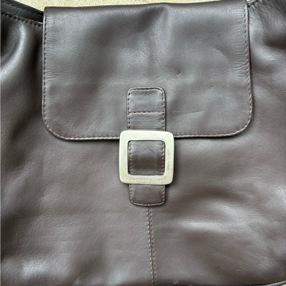 Kenneth Cole N.Y. Vintage Dark Brown Leather Shoulder Bag - Picture 3 of 12